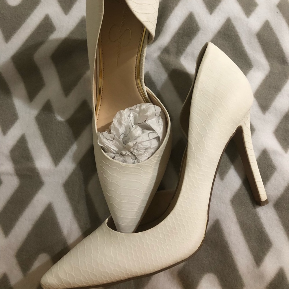 Jessica Simpson Claudette Pumps